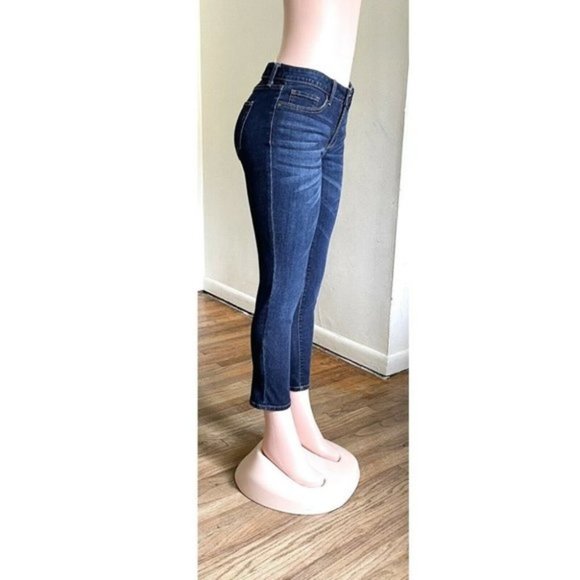 a.n.a Denim - NWOT a.n.a A New Approach stretch Denim Skinny 6